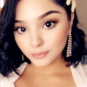 Meet your Posher, Vanessa